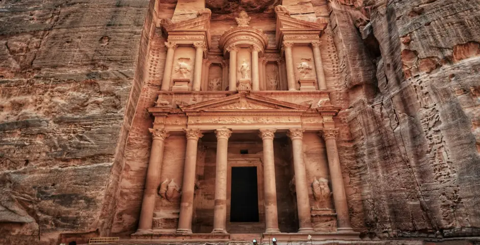 Jordanië, een reis door duizenden jaren geschiedenis en adembenemende landschappen.
